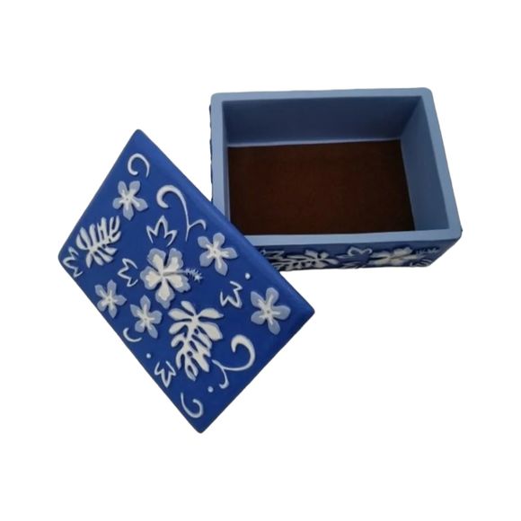 Trinket Box Hawaiian Blue & White Floral Botanical Ceramic KC Company - Picture 4 of 6